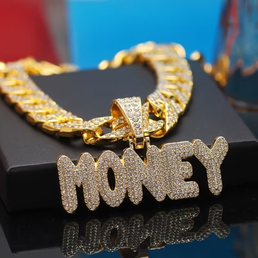 NEW! mens iced out chain and pendant set   nwot